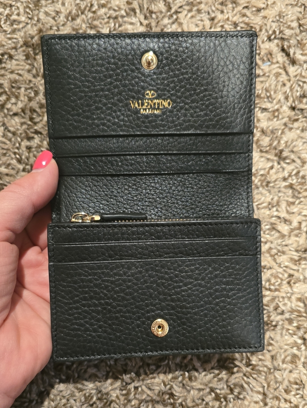 Full Inclusion Valentino Garavani Rockstud Wallet - Picture 8 of 14